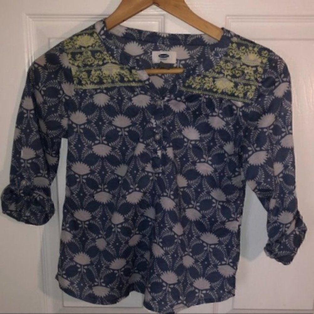 Old Navy embroidered blue flower top girls kids M - Picture 2 of 6